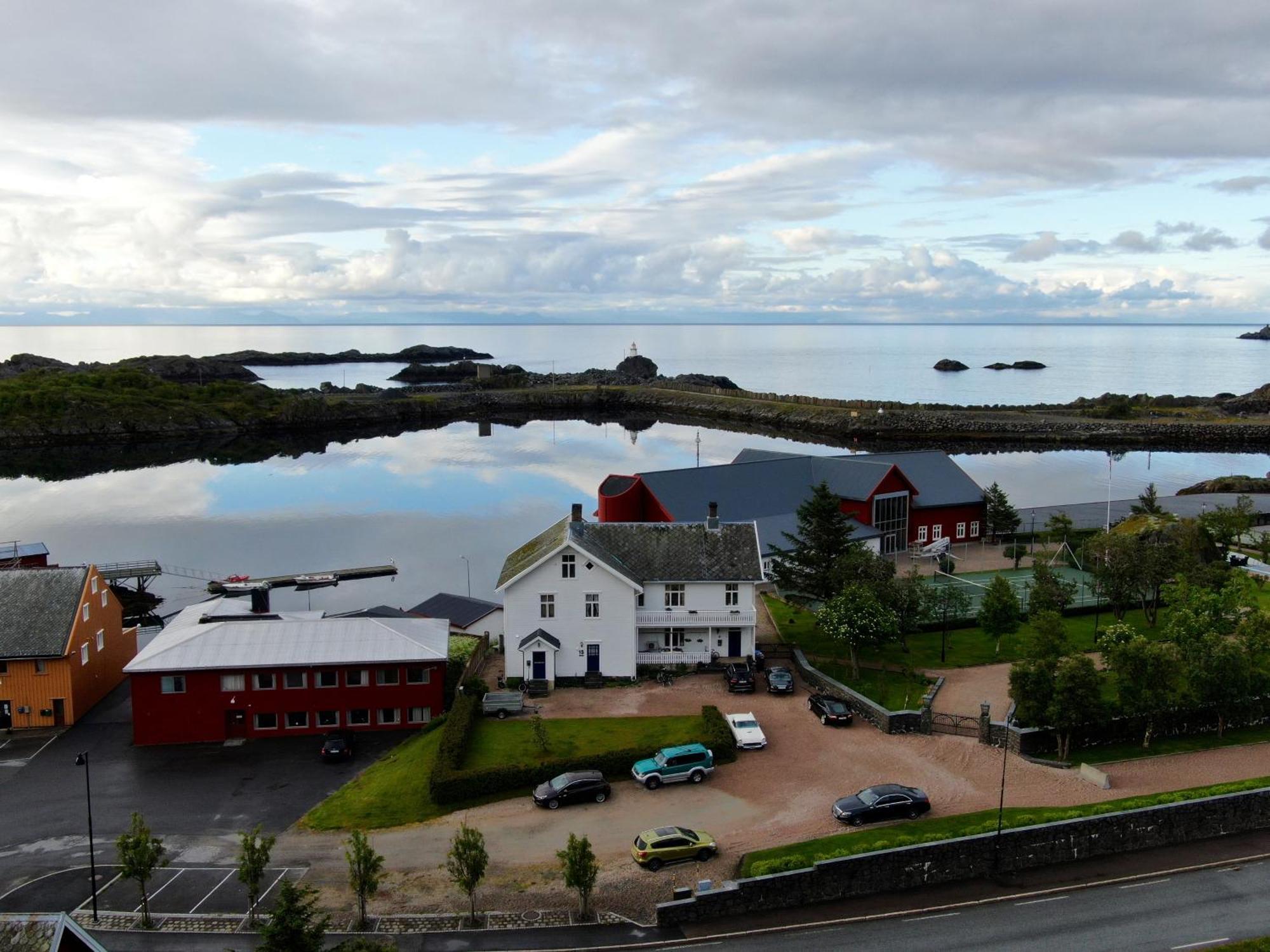 Angelas Fjord Suite Stamsund Esterno foto